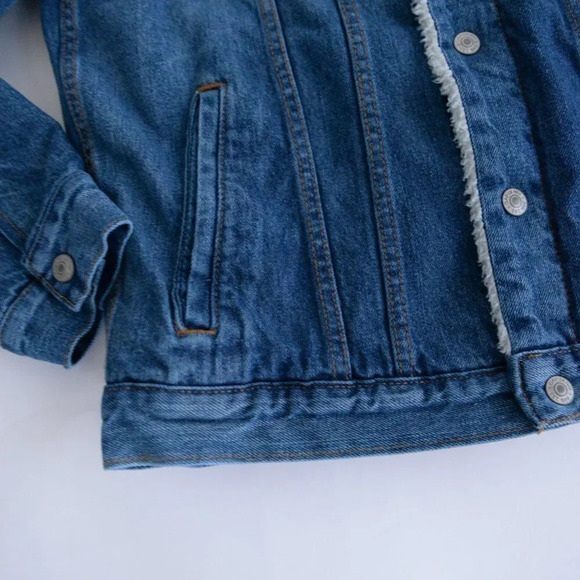 GAP  Denim Gap for Good Teddy Bear Jean Jacket - Medium - Picture 8 of 12